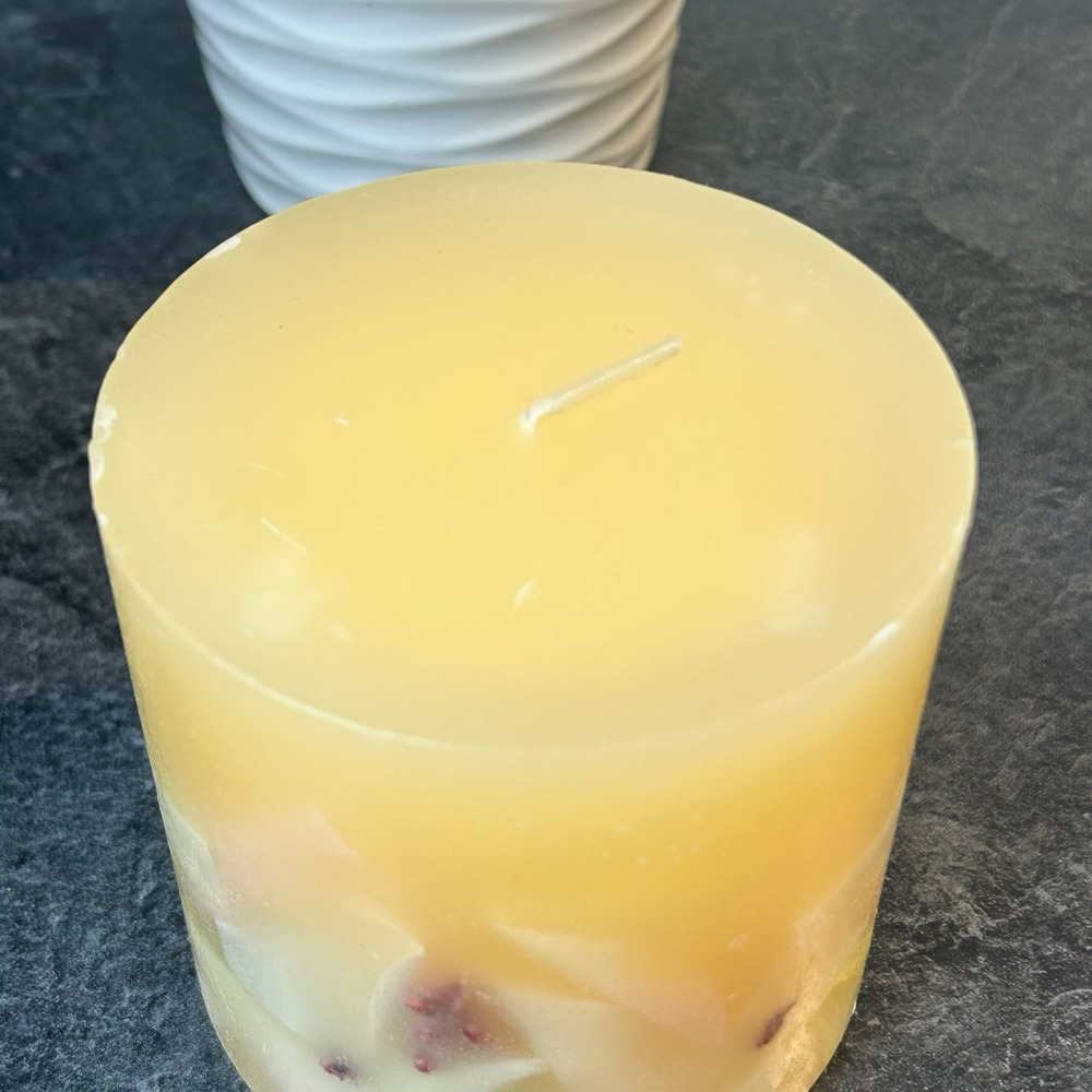 VHTF Victoria's Secret Garden‎ AMBER ROMANCE Large Single Wick Fruit Candle - Picture 4 of 8